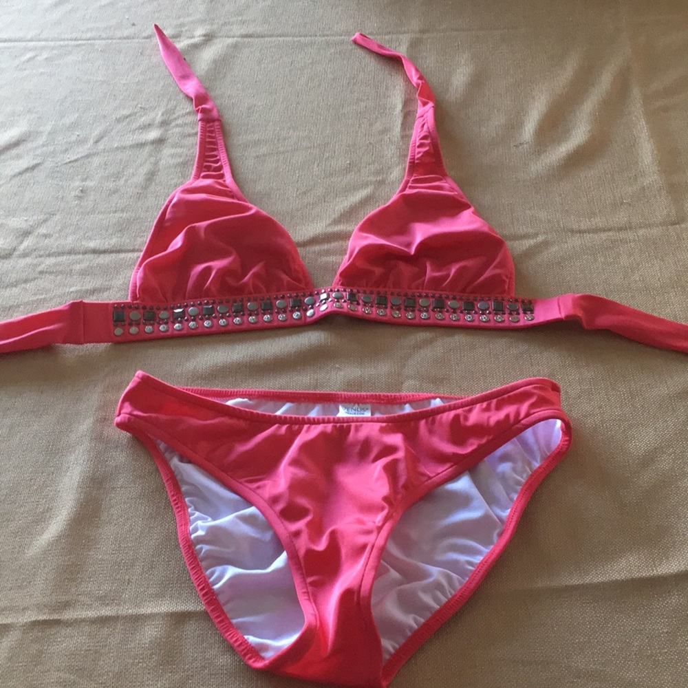 Venus Bikini